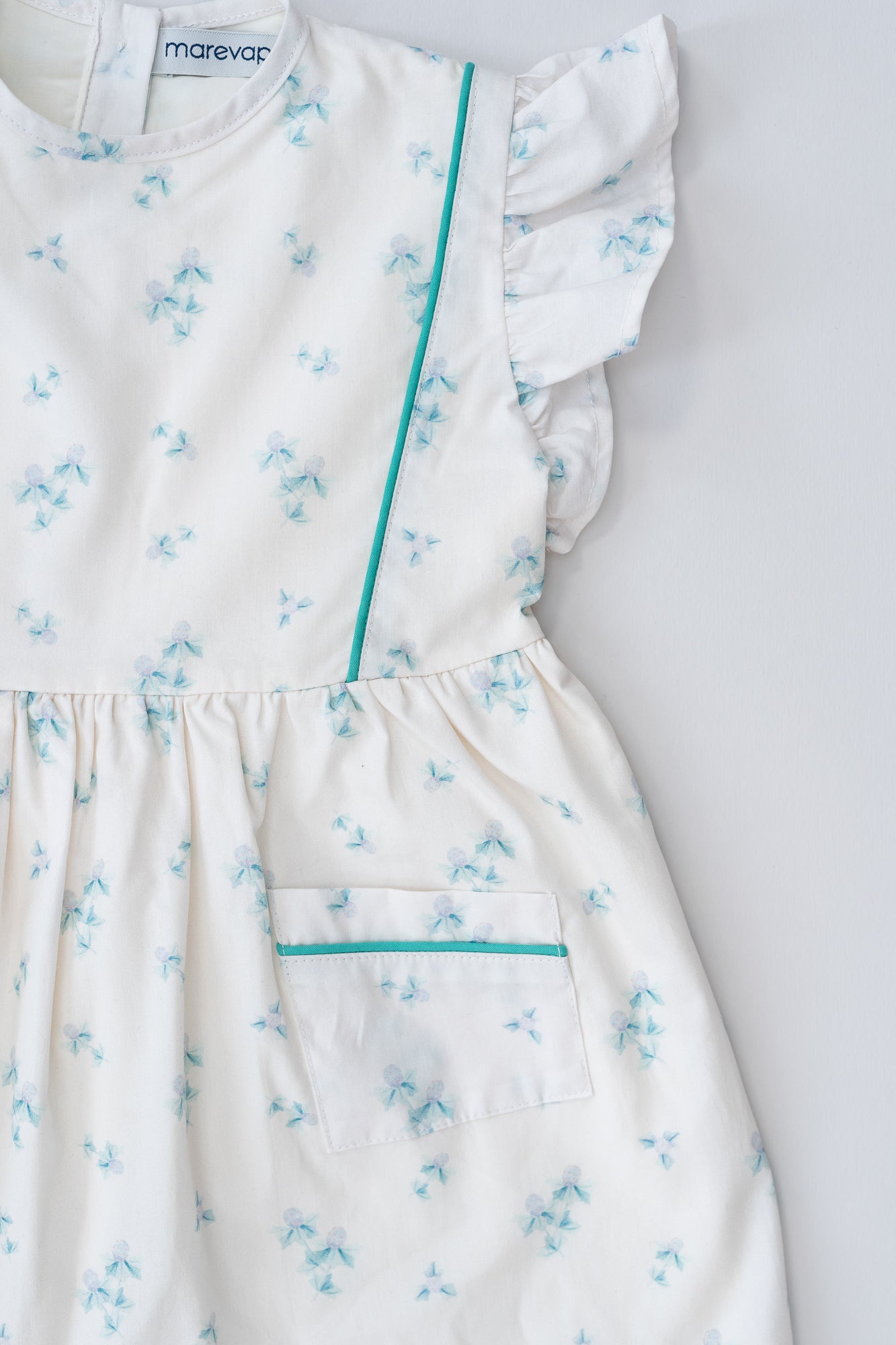 VESTIDO VOLANTE HOMBRO. ESTAMPADO DUNA