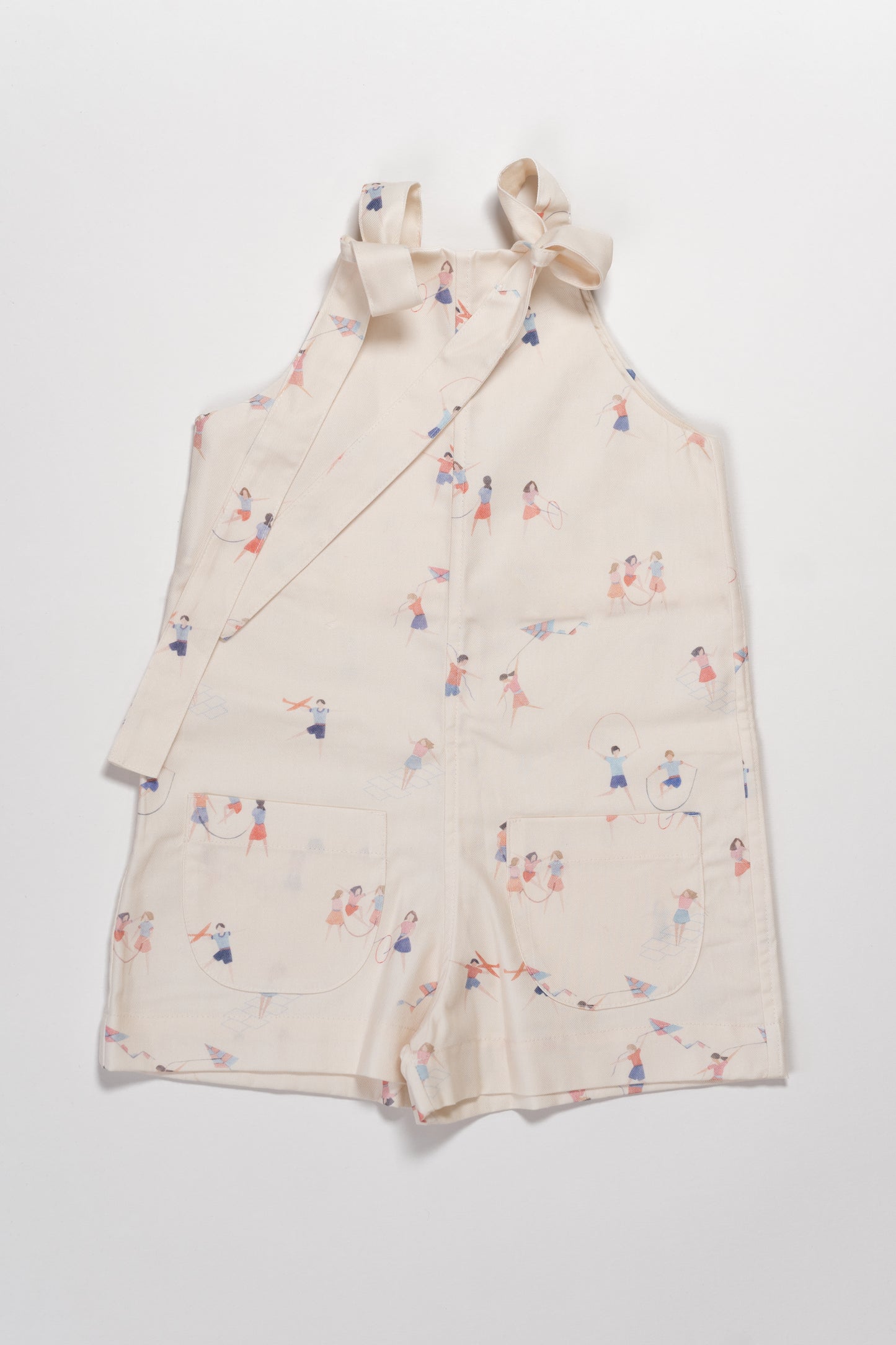 PETO PANTALÓN CORTO. ESTAMPADO JUEGOS
